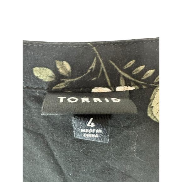 Torrid Plus Black Red Floral Casual Print V-Neck Sleeve Button Front Blouse 4X - Picture 2 of 11